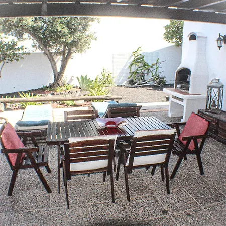 Dona Cris Puerto del Carmen (Lanzarote)