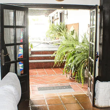 Dona Cris Pensionat *